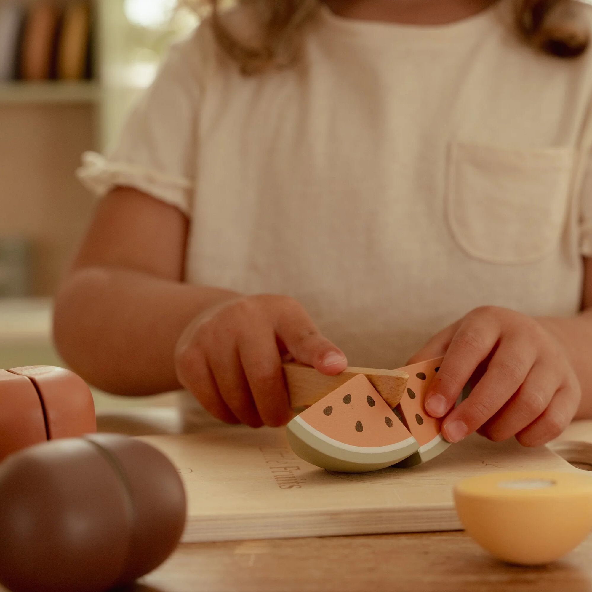Set de fruits à découper Little Dutch avec couteau en bois