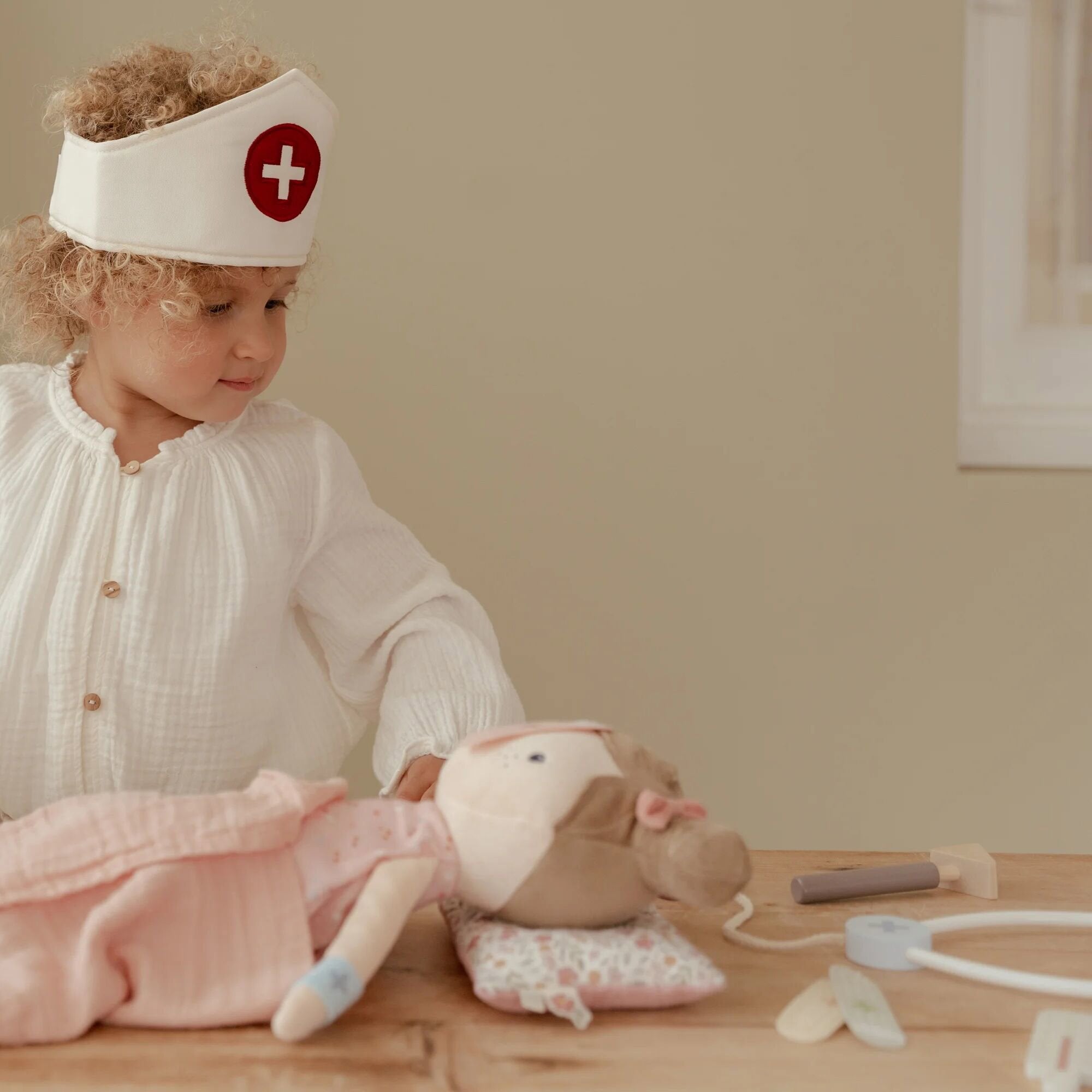 Contenu complet de la mallette de docteur Little Dutch