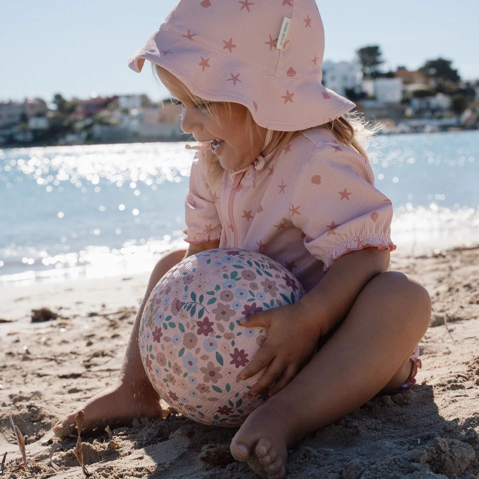 Balle de plage Dreamy Mermaid Little Dutch en situation