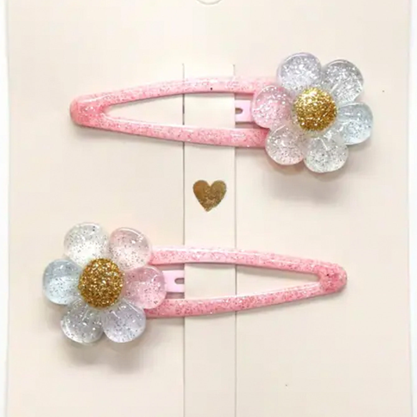 Duo de barrettes marguerites Daisies Yuko B. vue de face