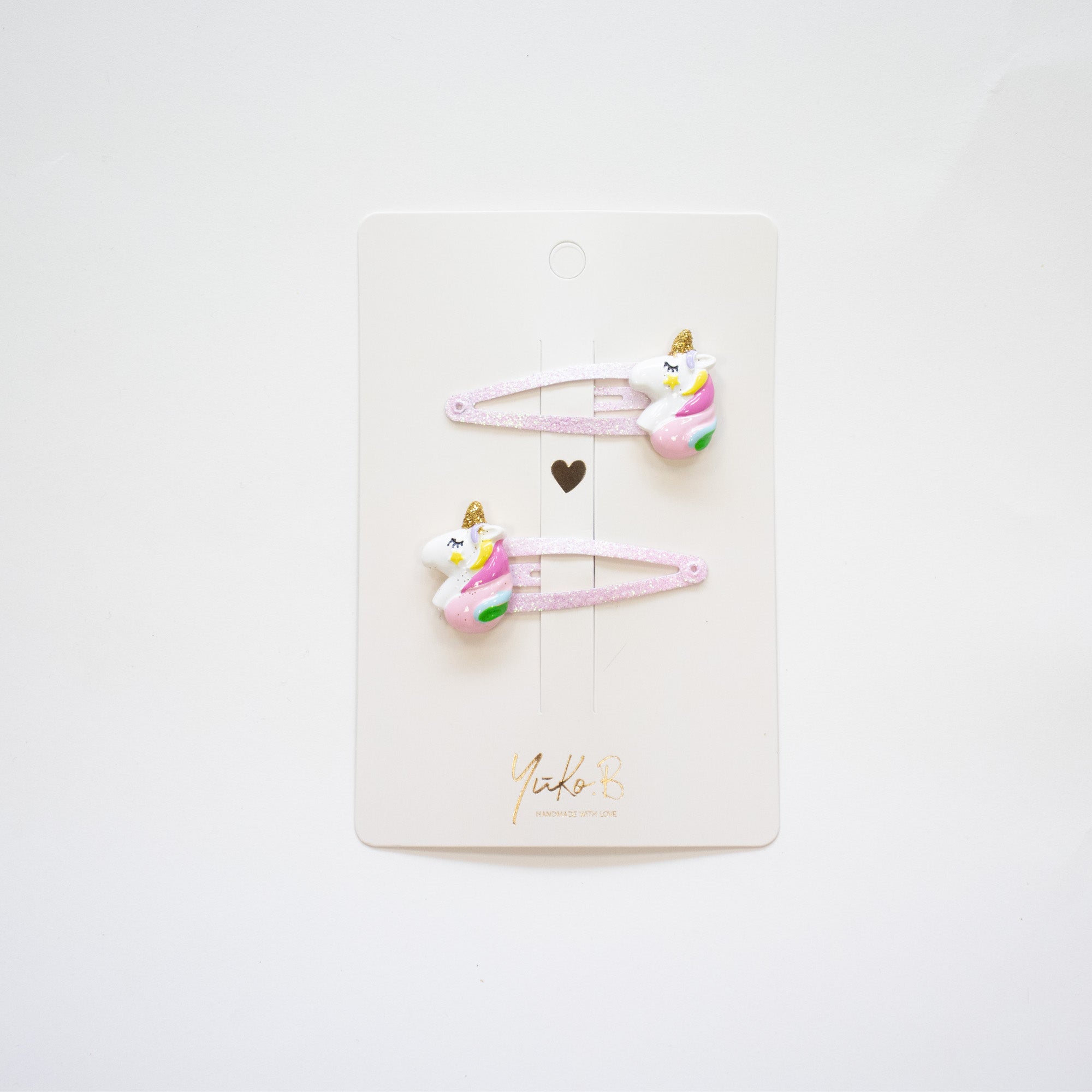 Barrette licorne Fairy Tell Yuko B. en gros plan