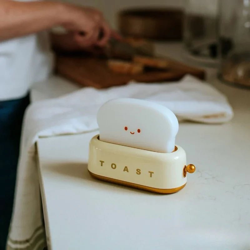 Toast souriant de la veilleuse Toaster Yellow Mary's