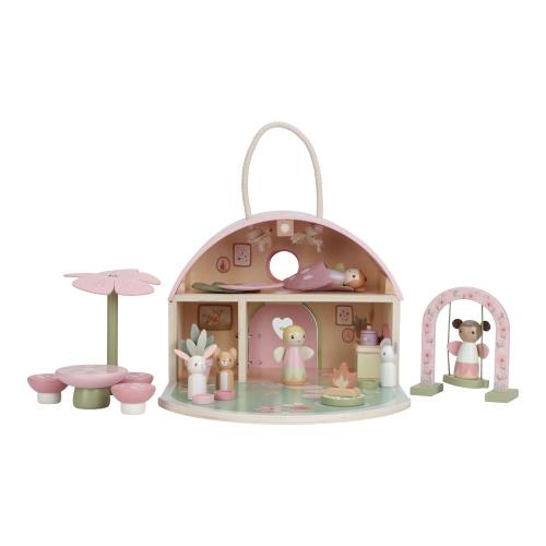 Scène de jeu avec la maison de poupée Fairy Garden