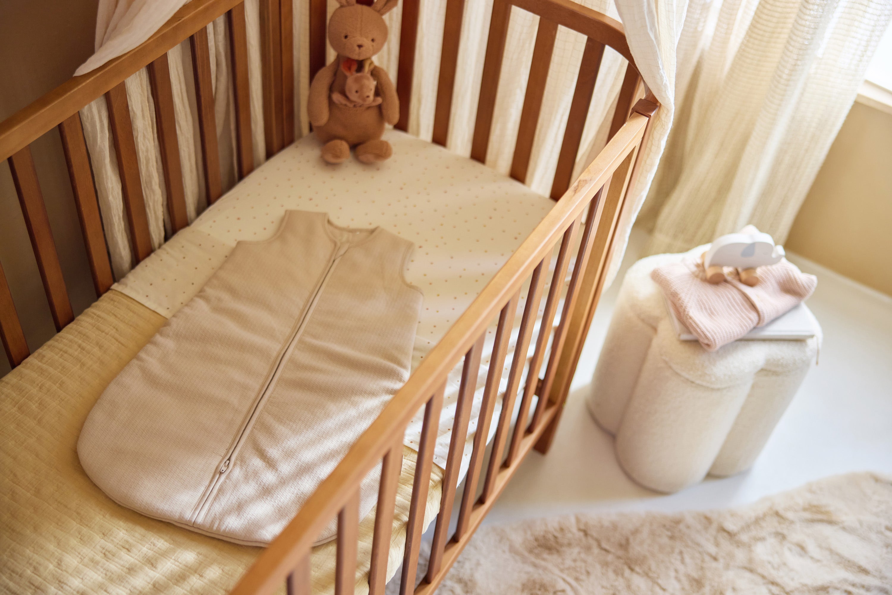 Peluche Kangaroots dans une chambre d'enfant