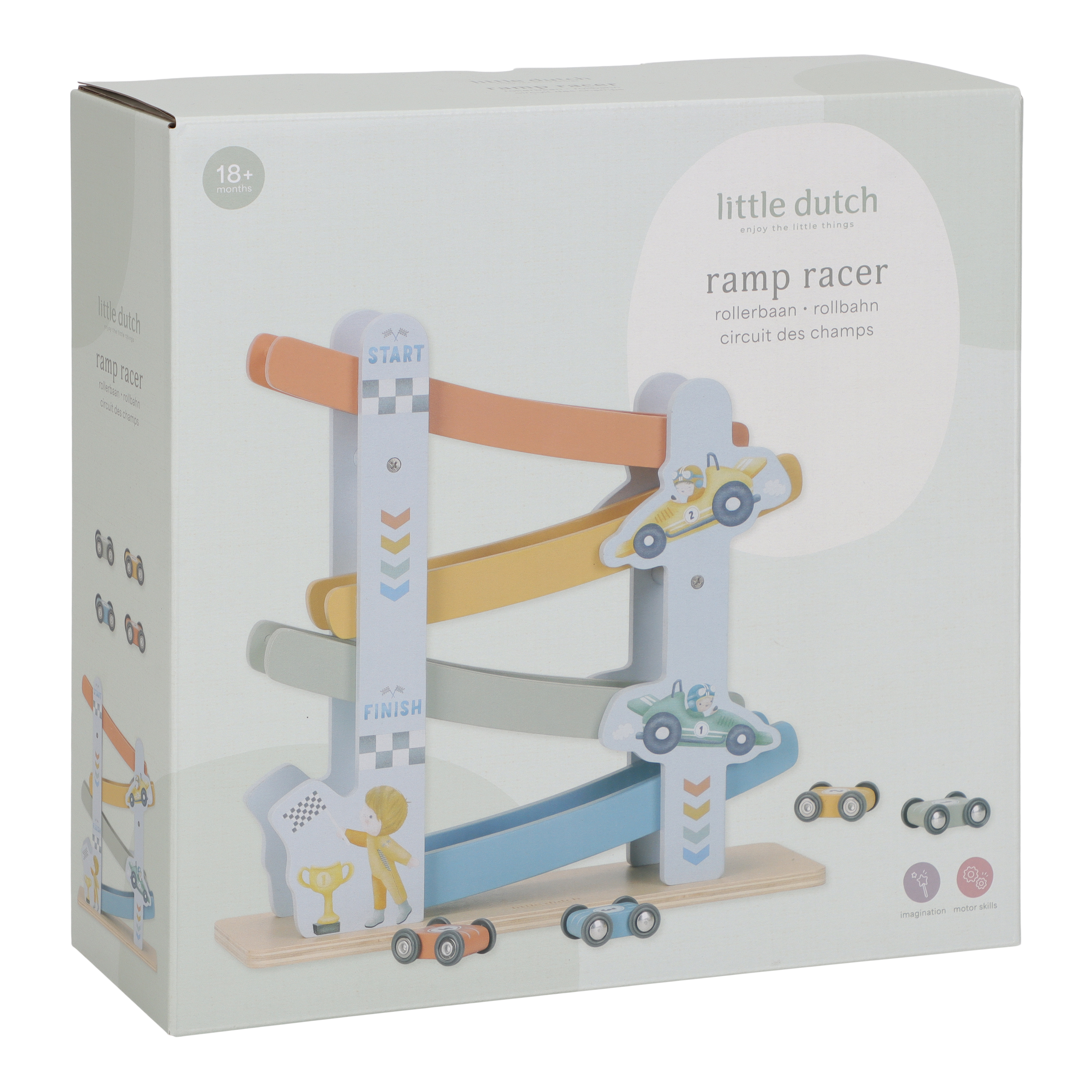 Circuit rampe en bois avec 4 voitures