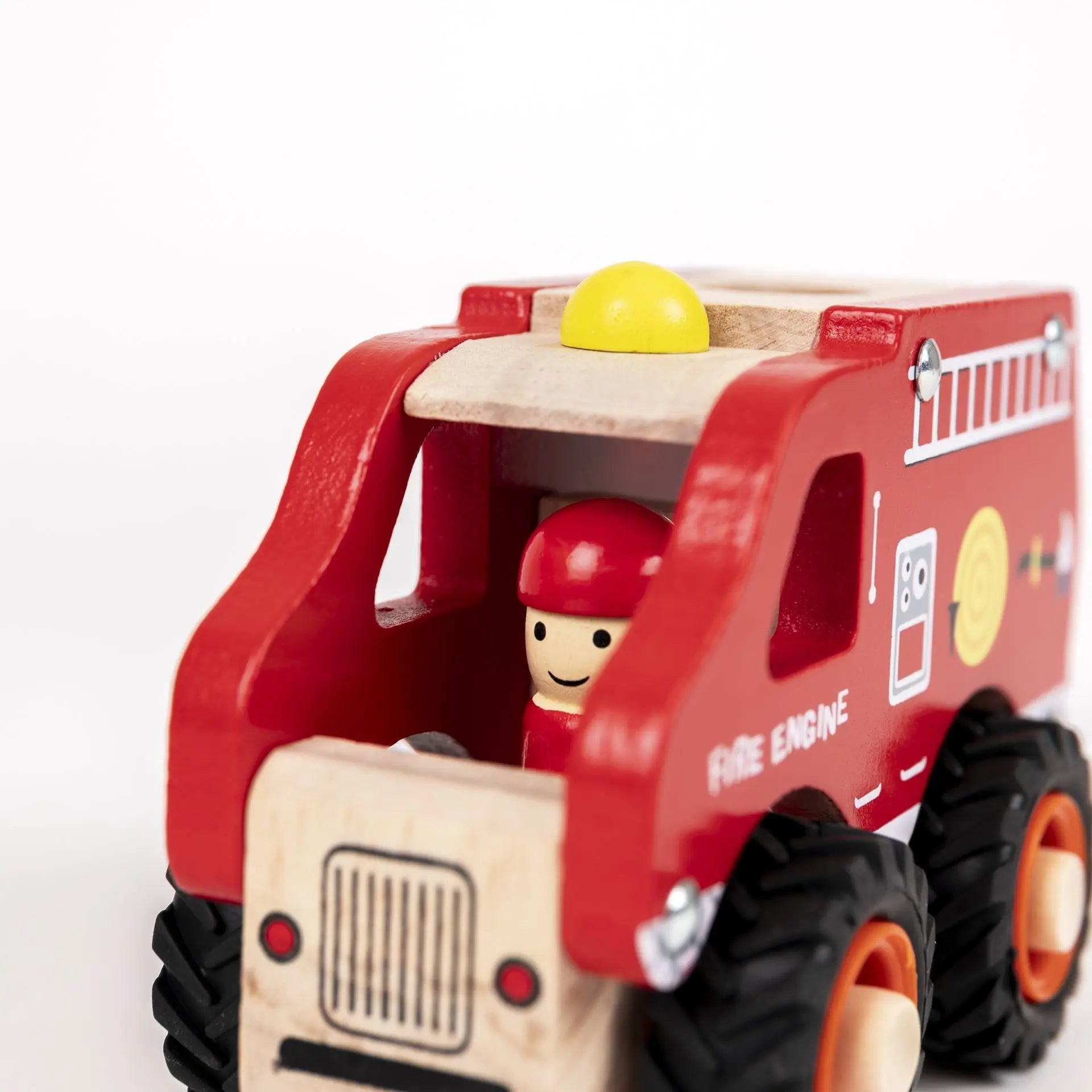 Roues en caoutchouc du camion de pompiers Egmont Toys