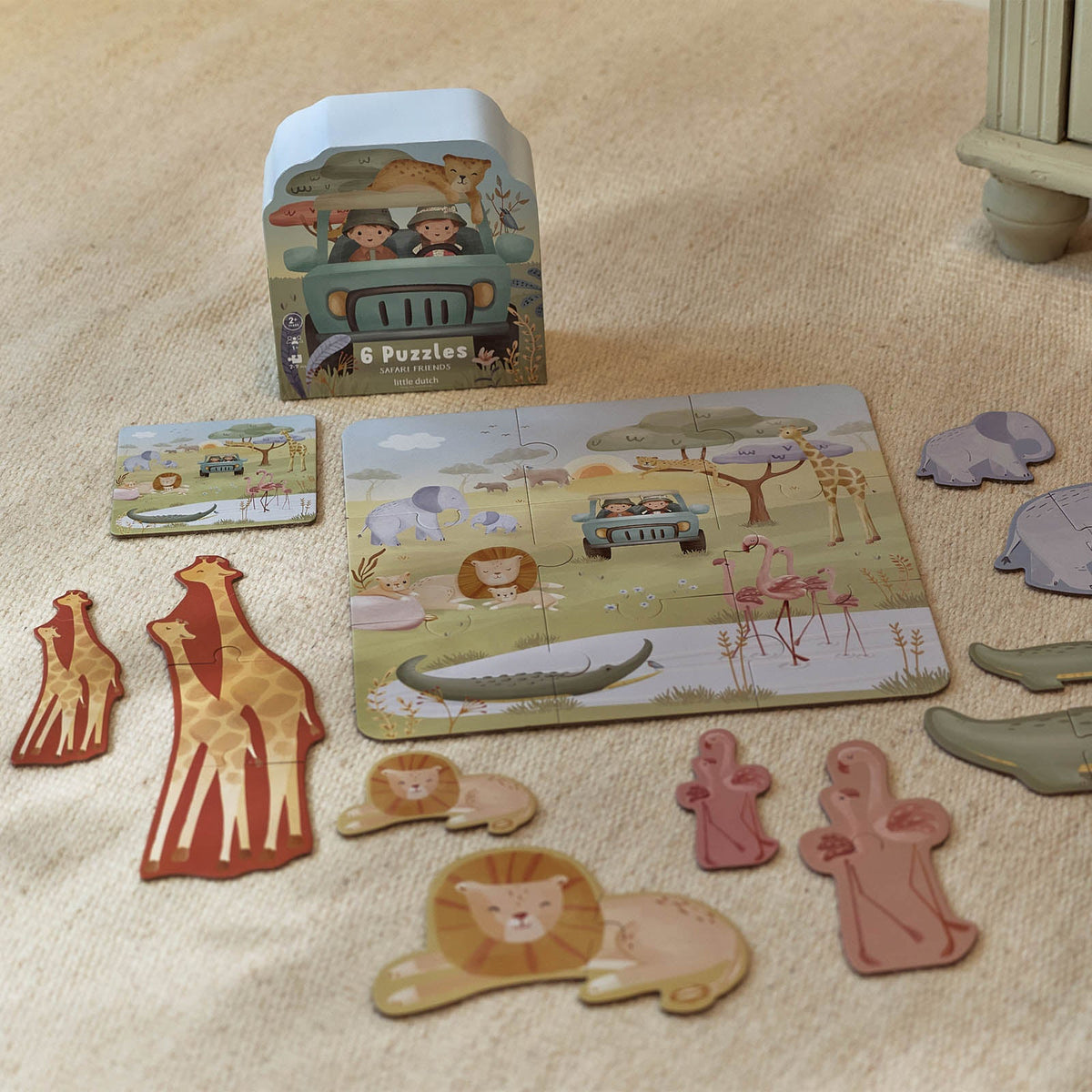 Puzzles Safari Friends sur une table de jeu