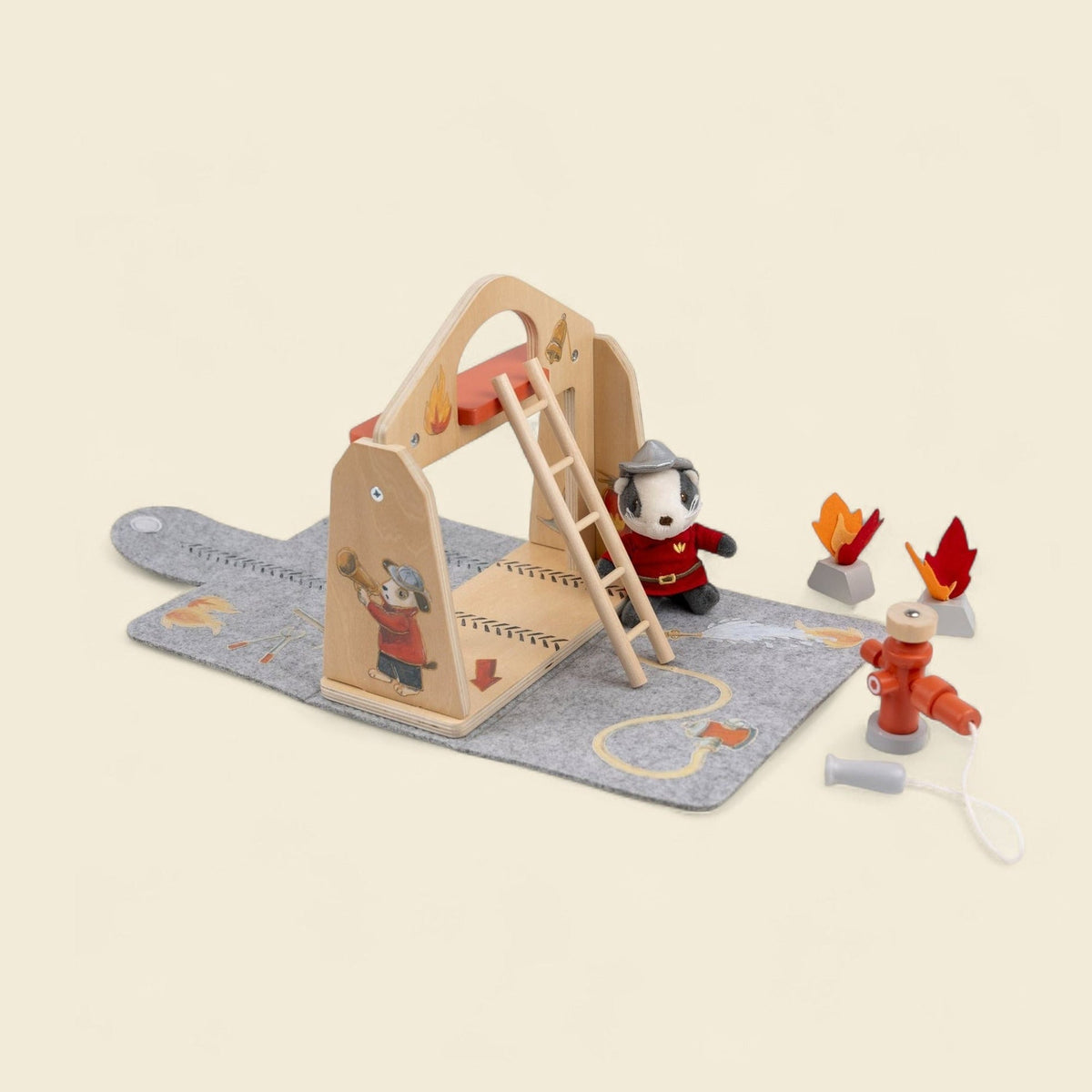 Caserne de pompiers Mini Friends Egmont Toys en bois et feutrine avec blaireau pompier en peluche