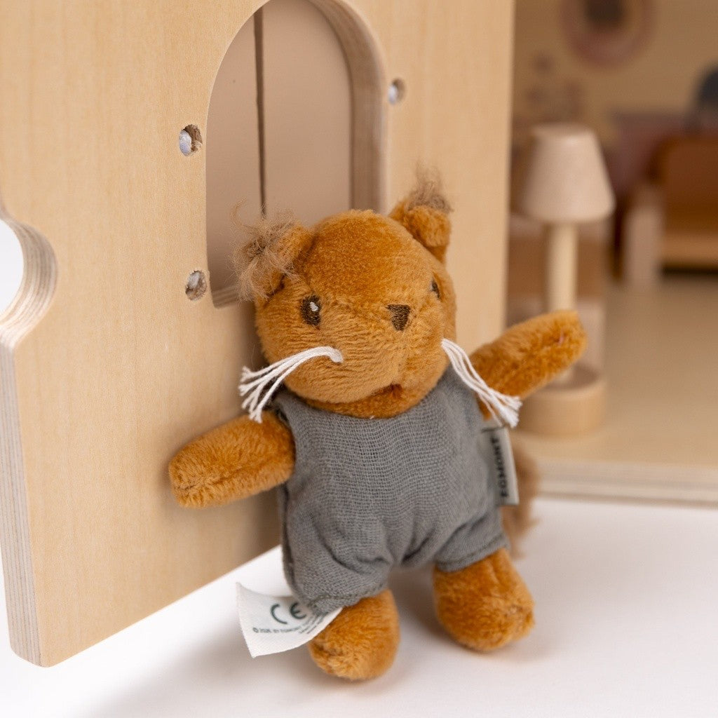 Écureuil en salopette grise Mini Friends Egmont Toys