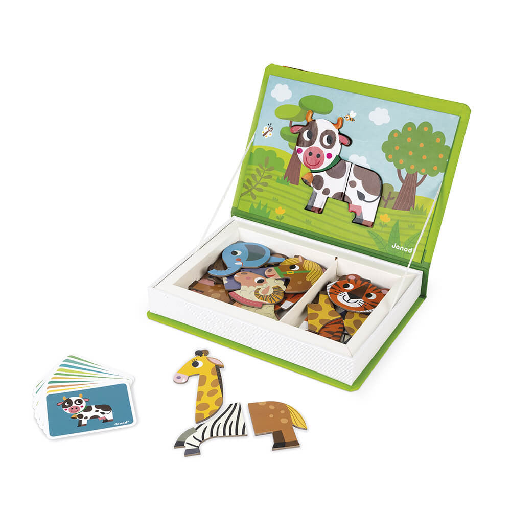 Enfant recomposant un animal avec le Magnéti'book Janod